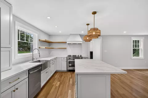 Kitchen - 94 Liam Ln, Centerville, MA 02632 photo 1 of 6