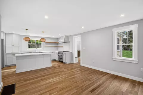 Living - 94 Liam Ln, Centerville, MA 02632 photo 1 of 6