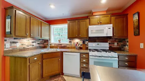 Kitchen - 210 West Rd #E-12, Wellfleet, MA 02667 photo 1 of 5