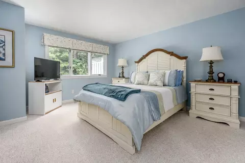 Bedroom - 2 Mainsail Cir, Mashpee, MA 02649 photo 1 of 2