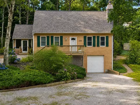 193 Wayside Rd, Harwich, MA 02645