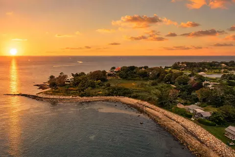 187 Penzance Rd, Woods Hole, MA 02543