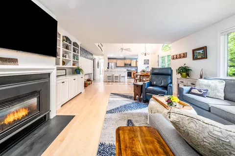 Living - 8 Executive Dr, Mashpee, MA 02649 photo 4 of 5