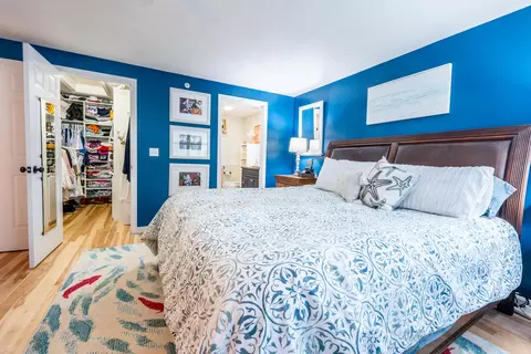 Bedroom - 8 Executive Dr, Mashpee, MA 02649 photo 3 of 5