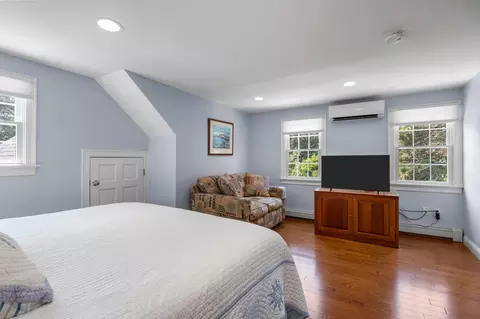 Bedroom - 25 Pilgrims Path, Eastham, MA 02642 photo 7 of 8