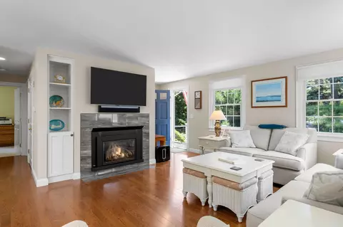 Living - 25 Pilgrims Path, Eastham, MA 02642 photo 2 of 4