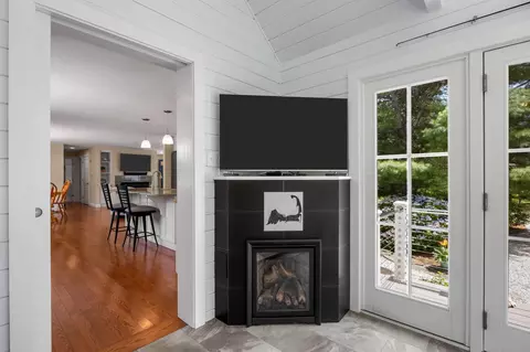 Entry Way - 25 Pilgrims Path, Eastham, MA 02642 photo 2 of 3