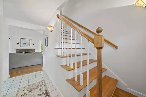 Entry Way - 21 Colony Ave, Monument Beach, MA 02553 photo 1 of 2