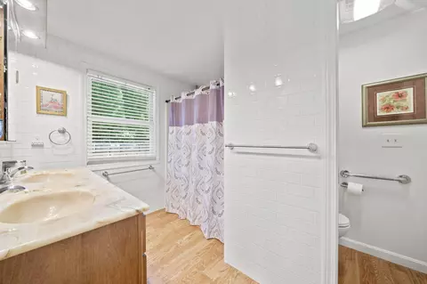 Bath - 21 Colony Ave, Monument Beach, MA 02553 photo 1 of 4