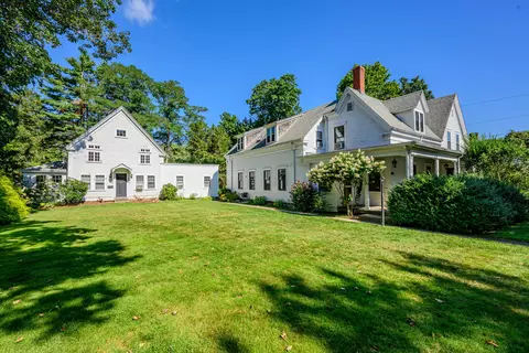 Exterior - 340 Main St #1, Centerville, MA 02632 photo 14 of 17