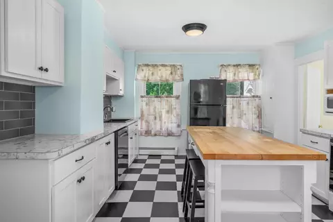 Kitchen - 340 Main St #1, Centerville, MA 02632 photo 4 of 4