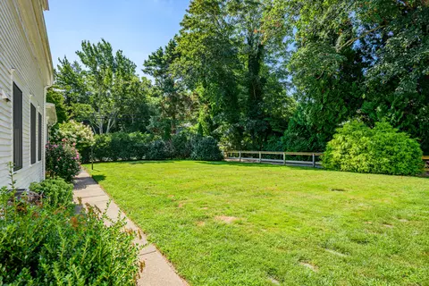 Exterior - 340 Main St #1, Centerville, MA 02632 photo 11 of 17