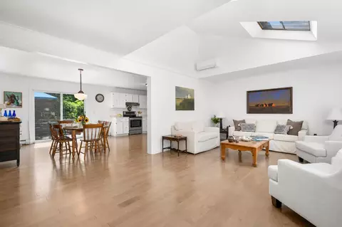 215 Cove View Rd, Wellfleet, MA 02667
