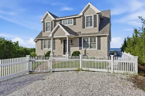 Exterior - 84 Sagamore Rd, Sagamore Beach, MA 02562 photo 2 of 5