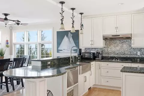 Kitchen - 84 Sagamore Rd, Sagamore Beach, MA 02562 photo 2 of 4