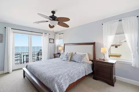 Bedroom - 84 Sagamore Rd, Sagamore Beach, MA 02562 photo 2 of 5
