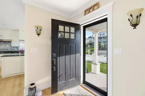 Entry Way - 84 Sagamore Rd, Sagamore Beach, MA 02562 photo 1 of 3