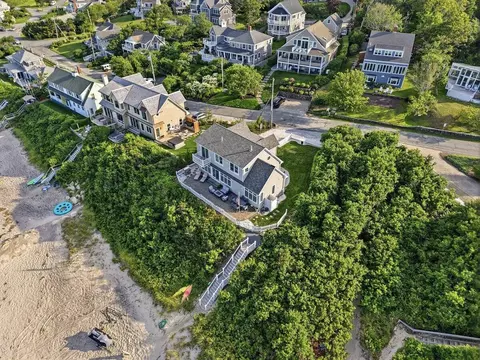 View/Area - 84 Sagamore Rd, Sagamore Beach, MA 02562 photo 2 of 9