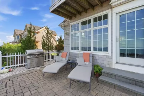 Exterior - 84 Sagamore Rd, Sagamore Beach, MA 02562 photo 4 of 5
