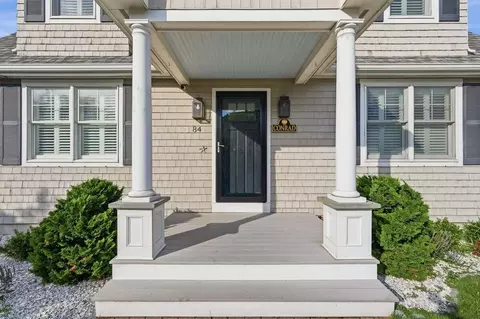 Exterior - 84 Sagamore Rd, Sagamore Beach, MA 02562 photo 3 of 5