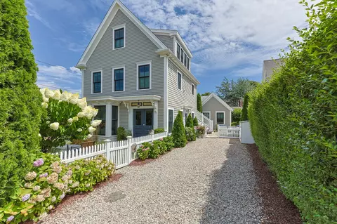 4 Race Rd UNIT 4, Provincetown, MA 02657