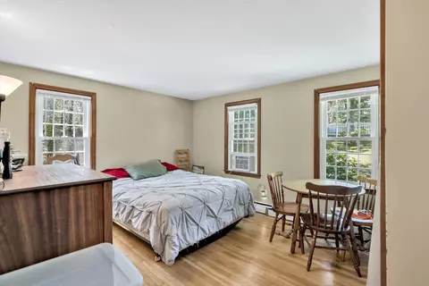 Bedroom - 27 Oregon Rd, Mashpee, MA 02649 photo 2 of 8
