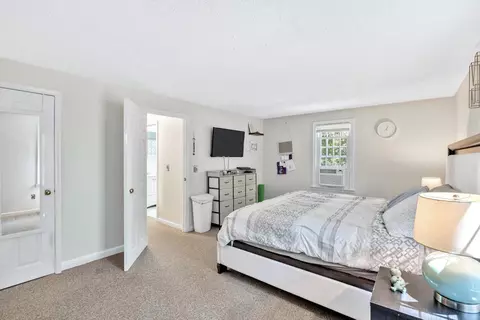 Bedroom - 27 Oregon Rd, Mashpee, MA 02649 photo 8 of 8