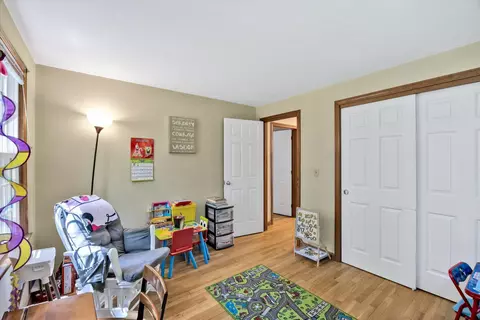 Bedroom - 27 Oregon Rd, Mashpee, MA 02649 photo 1 of 8