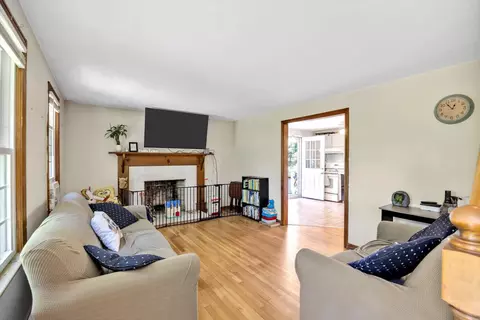 Living - 27 Oregon Rd, Mashpee, MA 02649 photo 1 of 2