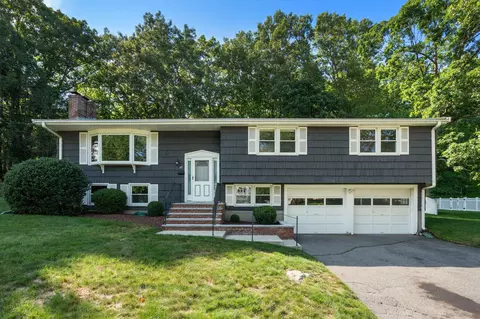 117 Albemarle Rd, Norwood, MA 02062