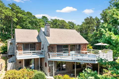 70 Chequessett Knolls Dr, Wellfleet, MA 02667