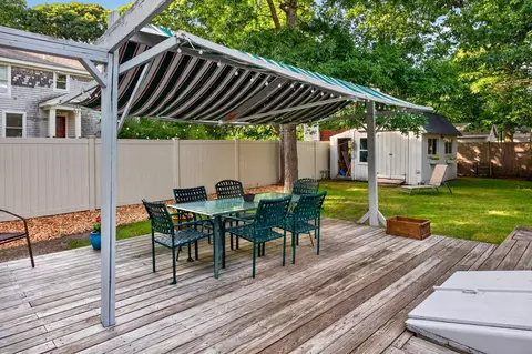 Exterior - 203 Monomoscoy Rd, Mashpee, MA 02649 photo 2 of 3