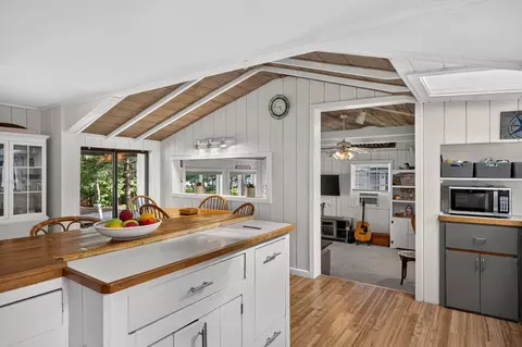 Kitchen - 203 Monomoscoy Rd, Mashpee, MA 02649 photo 4 of 4