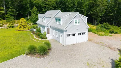 20 Durham Dr, Falmouth, MA 02540