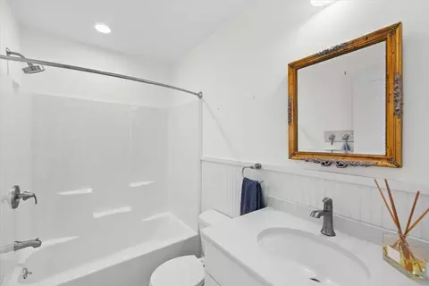Bath - 20 Durham Dr, Waquoit, MA 02536 photo 1 of 3