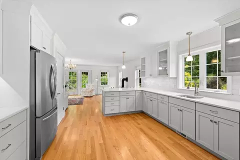 Kitchen - 20 Durham Dr, Waquoit, MA 02536 photo 3 of 3