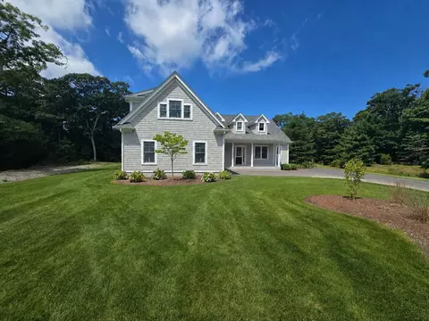 4 Monomoy Ln, Orleans, MA 02653