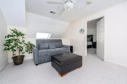 Bedroom - 4 Portside Dr, Mashpee, MA 02649 photo 2 of 3