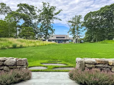 Exterior - 25 Brickyard Rd, Chilmark, MA 02535 photo 15 of 16