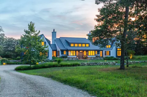 Exterior - 25 Brickyard Rd, Chilmark, MA 02535 photo 3 of 16