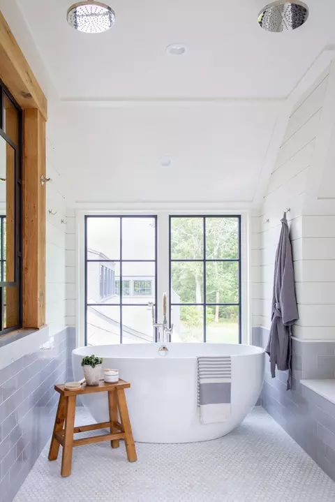 Bath - 25 Brickyard Rd, Chilmark, MA 02535 photo 3 of 4