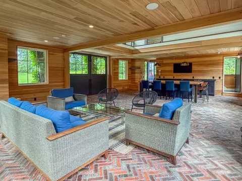 Living - 25 Brickyard Rd, Chilmark, MA 02535 photo 4 of 5