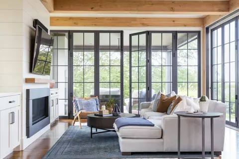 Living - 25 Brickyard Rd, Chilmark, MA 02535 photo 2 of 5