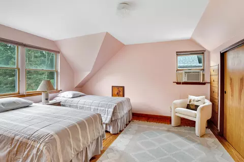 Bedroom - 174 Middle Rd, Chilmark, MA 02535 photo 5 of 9