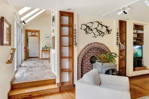Entry Way - 174 Middle Rd, Chilmark, MA 02535 photo 1 of 1