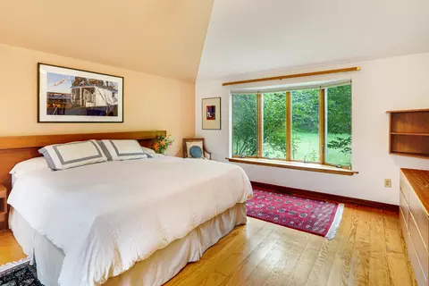 Bedroom - 174 Middle Rd, Chilmark, MA 02535 photo 1 of 9