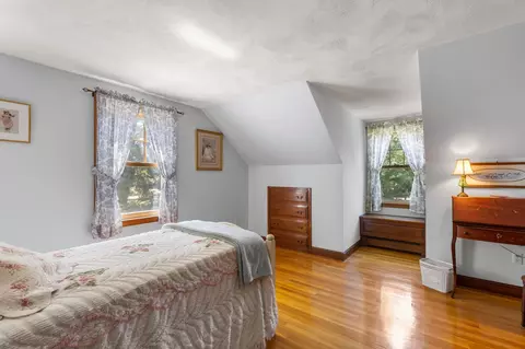 Bedroom - 2000 Bridge Rd, Eastham, MA 02642 photo 6 of 8