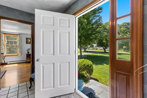 Entry Way - 2000 Bridge Rd, Eastham, MA 02642 photo 1 of 7