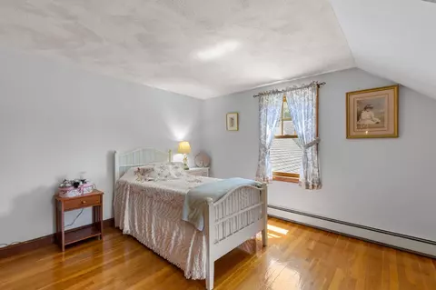Bedroom - 2000 Bridge Rd, Eastham, MA 02642 photo 5 of 8