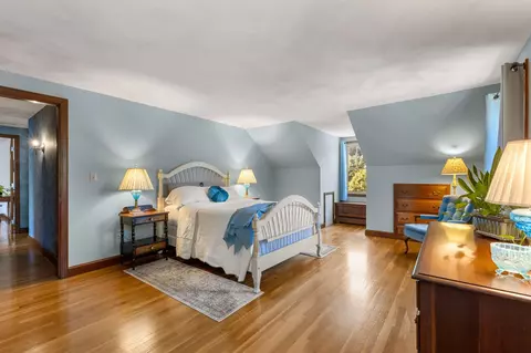 Bedroom - 2000 Bridge Rd, Eastham, MA 02642 photo 2 of 8